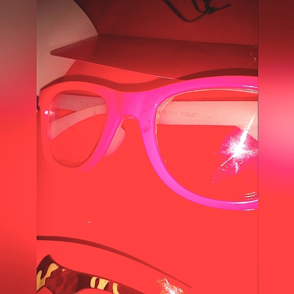 Click it's. One pair of glasses non prescription with 20 different style franes - Picture 3 of 3